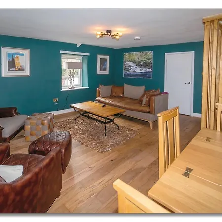 Fernlea Mews, Luxury 2 Bed 2 Bath Home, Richmond, Swaledale Holiday home *